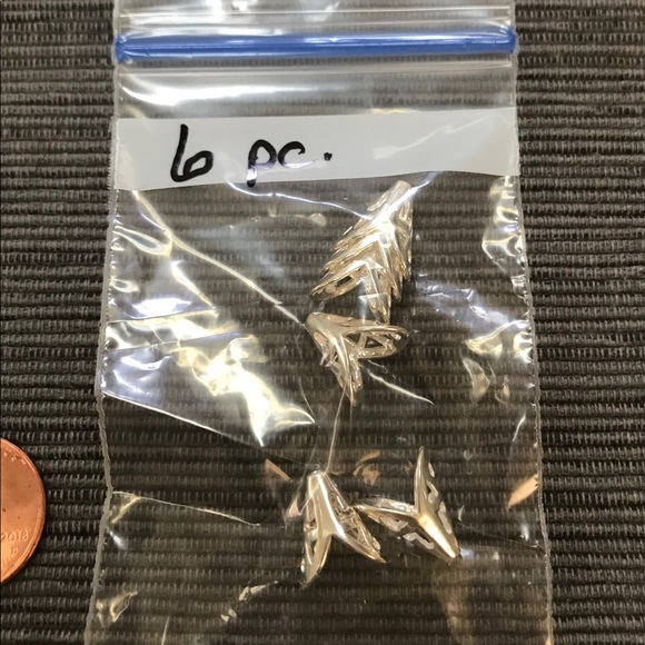 SILVER METAL HEART TOGGLE, FLOWER BEADS, BEAD CAPS - Picture 3 of 4